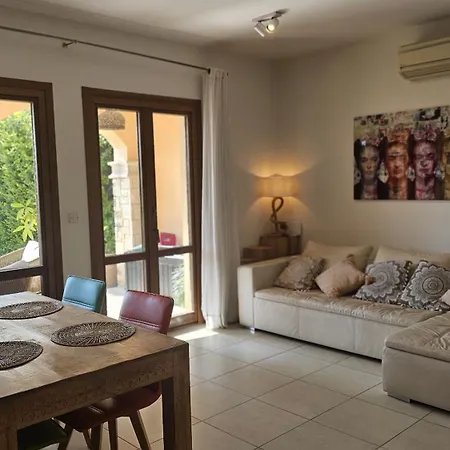 Daire Stay Aphrodite Hills 2Br Jacuzzi & Resort Amenities *