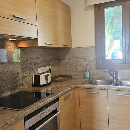 Aphrodite Hills Appartement *